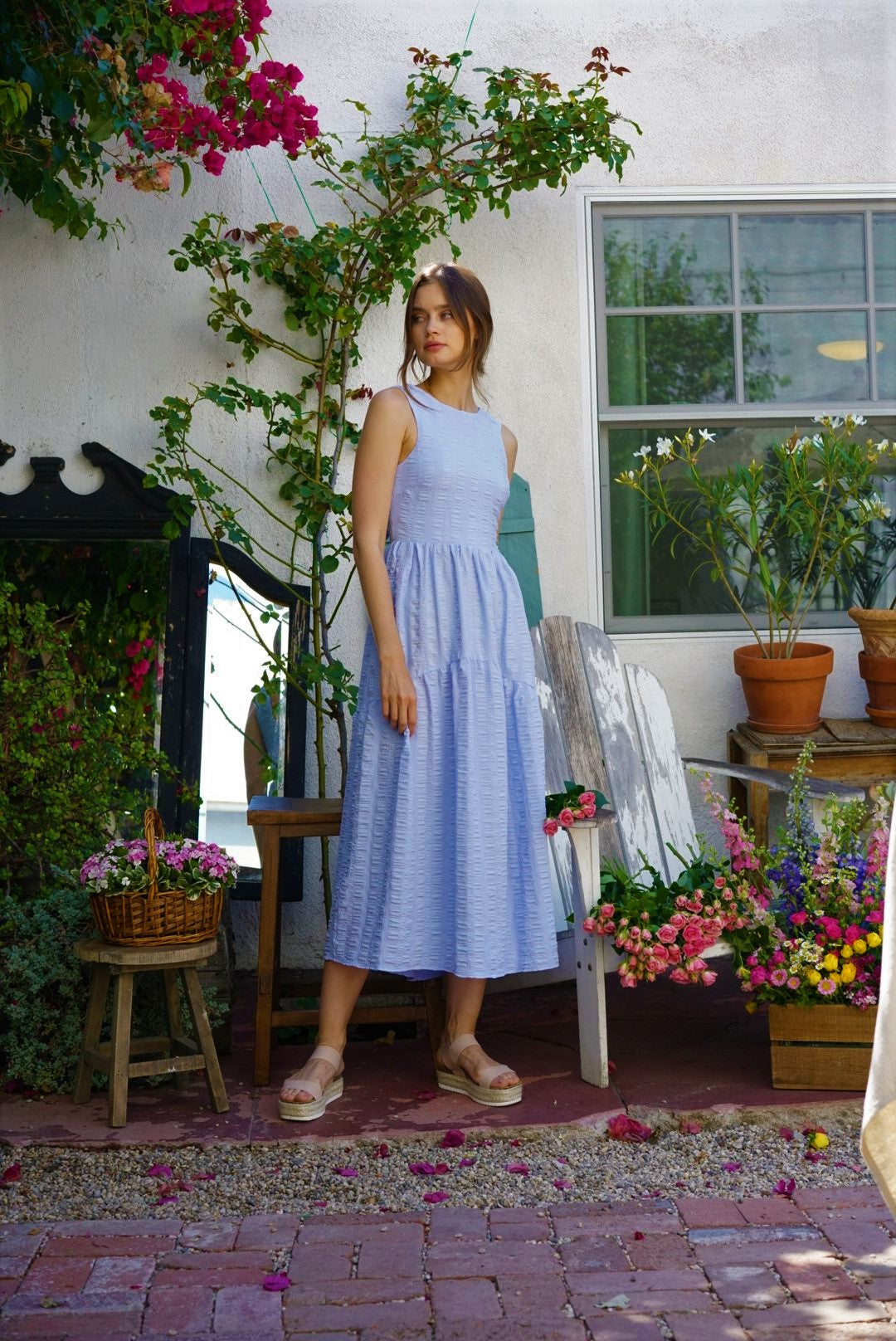 GEORGIA TIE BACK SLEEVELSS MIDI DRESS in Blue