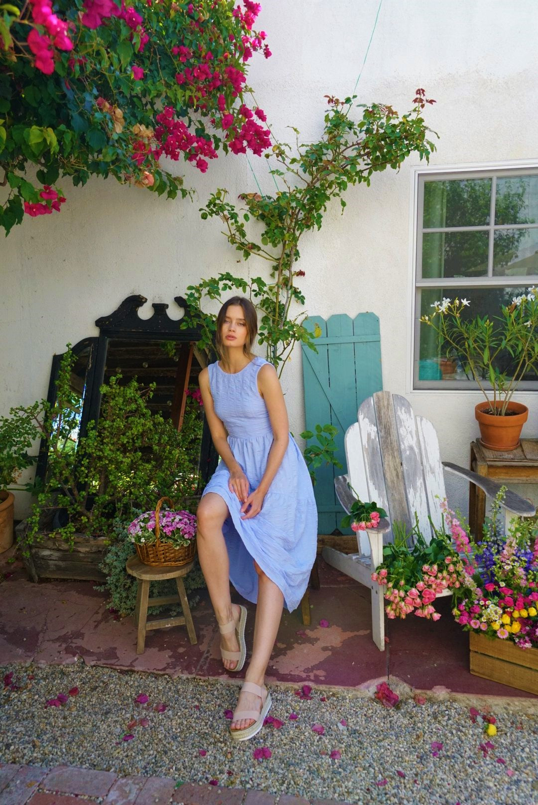 GEORGIA TIE BACK SLEEVELSS MIDI DRESS in Blue